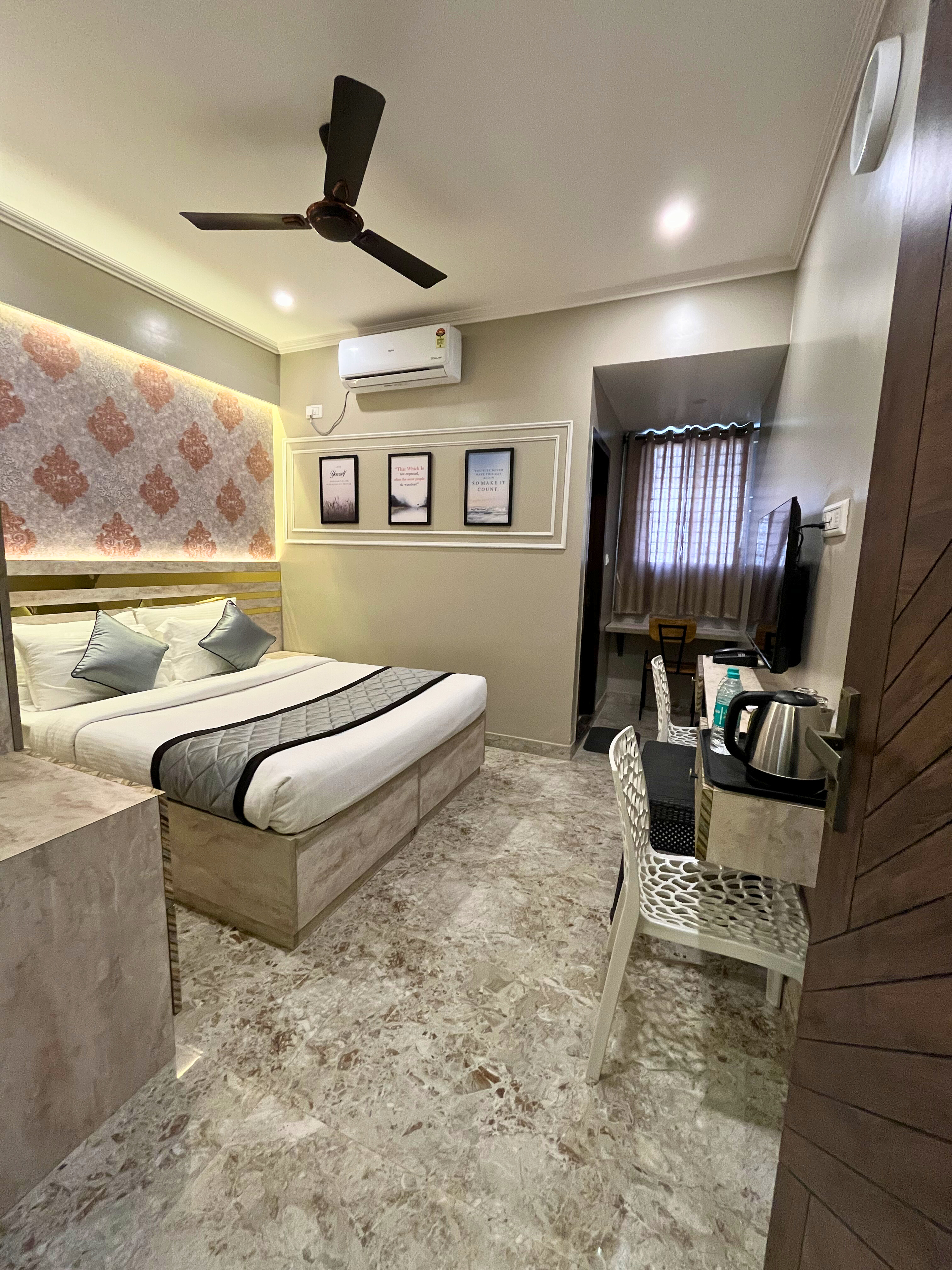 Standard Deluxe Room